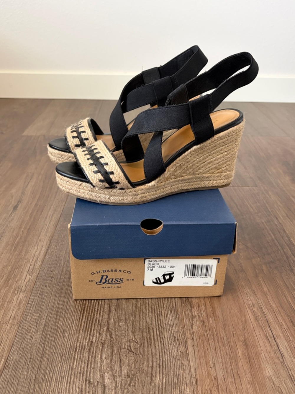 Wedge sandals